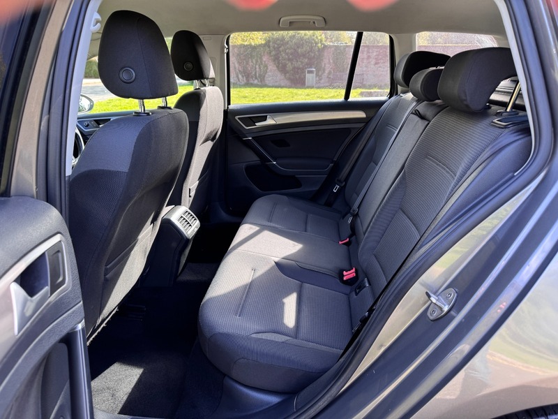 Used Volkswagen Golf 2016 for sale - 76057199: Photo 33