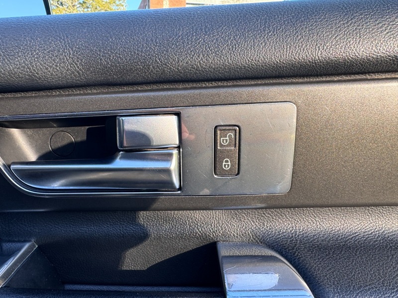 Used Land Rover Discovery 2013 for sale - 76855329: Photo 49