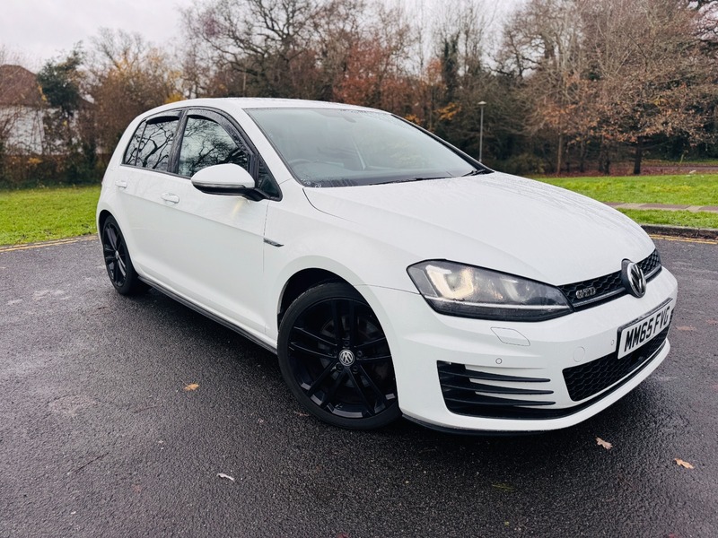 Used Volkswagen Golf 2015 for sale - 76863626: Photo 1