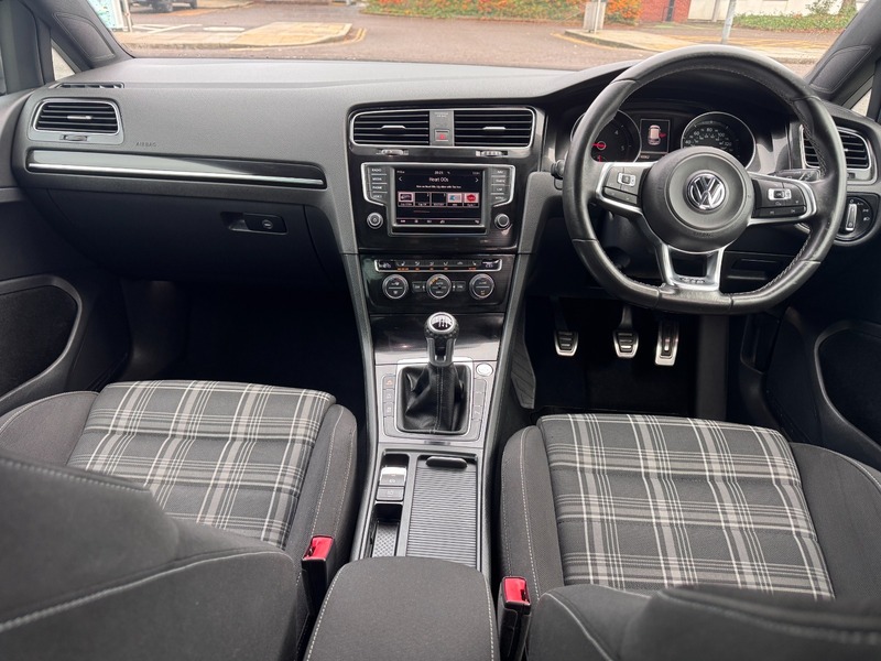 Used Volkswagen Golf 2015 for sale - 76863626: Photo 12