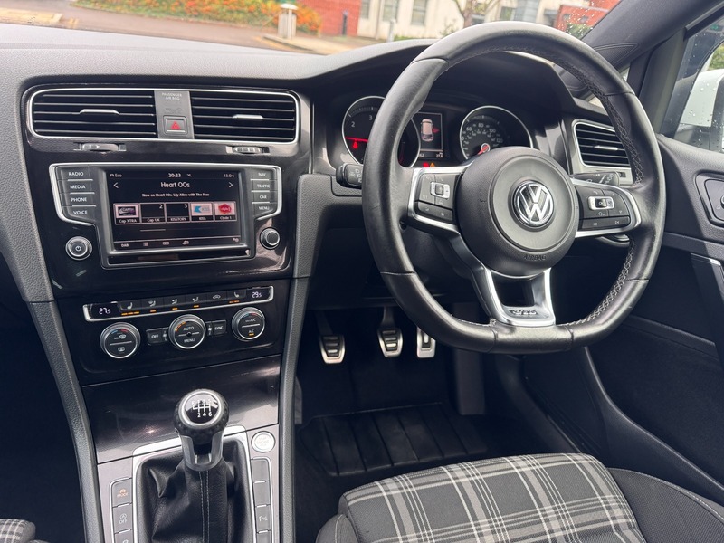 Used Volkswagen Golf 2015 for sale - 76863626: Photo 13