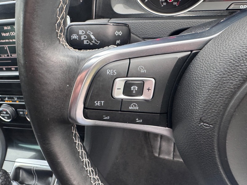 Used Volkswagen Golf 2015 for sale - 76863626: Photo 15