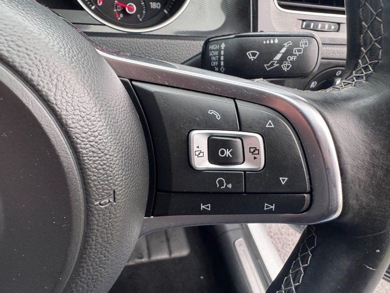 Used Volkswagen Golf 2015 for sale - 76863626: Photo 16