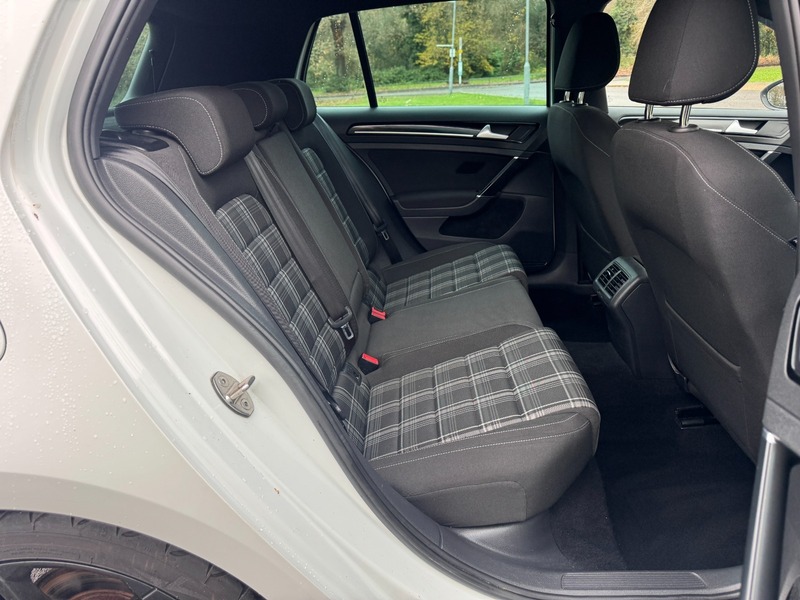 Used Volkswagen Golf 2015 for sale - 76863626: Photo 36