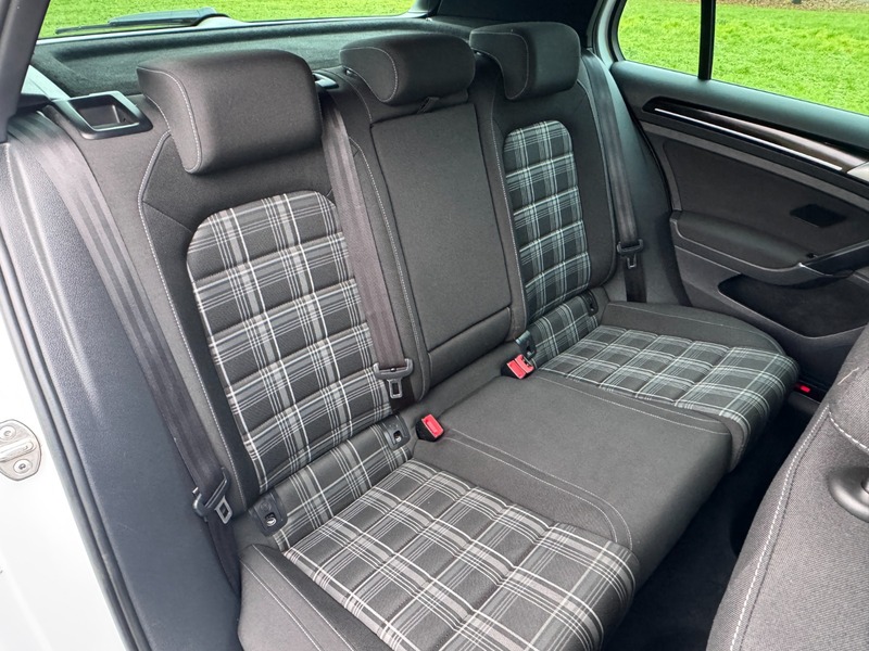 Used Volkswagen Golf 2015 for sale - 76863626: Photo 38