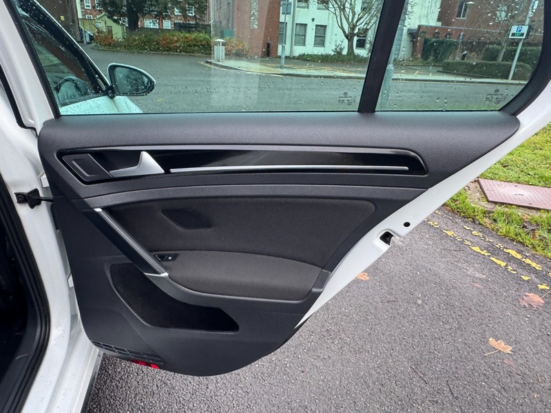 Used Volkswagen Golf 2015 for sale - 76863626: Photo 42