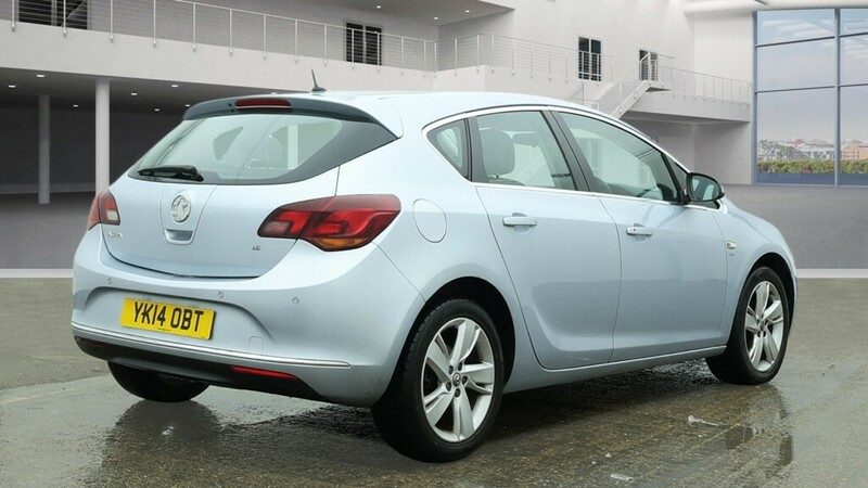 Used Vauxhall Astra 2014 for sale - 77668129: Photo 4