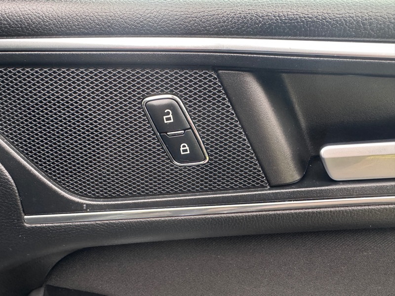 Used Ford S-Max 2017 for sale - 75953086: Photo 46