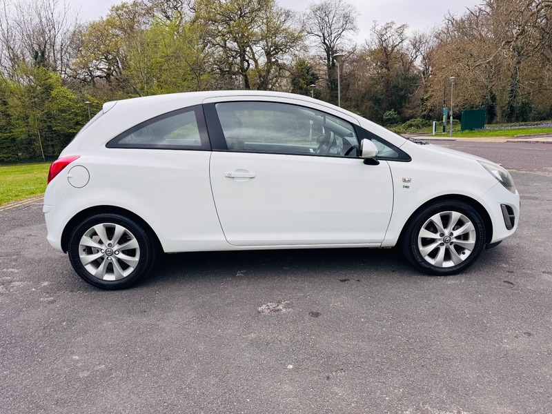 Used Vauxhall Corsa 2014 for sale - 78140908: Photo 2