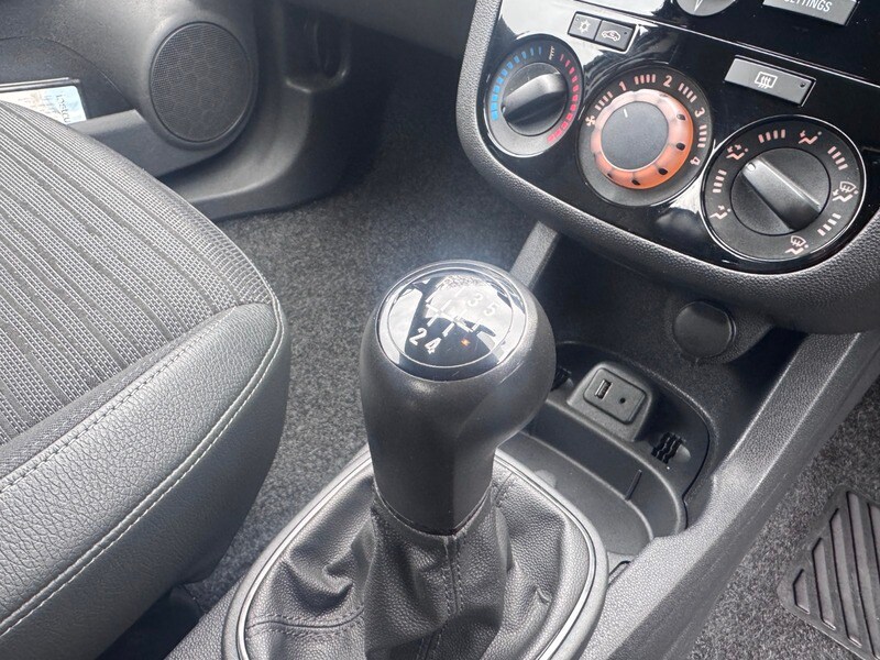 Used Vauxhall Corsa 2014 for sale - 78140908: Photo 21