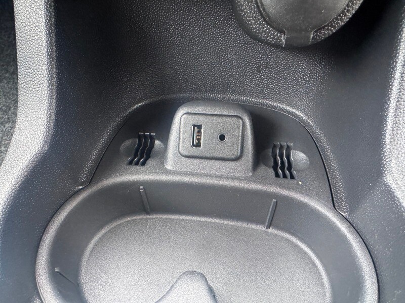 Used Vauxhall Corsa 2014 for sale - 78140908: Photo 22