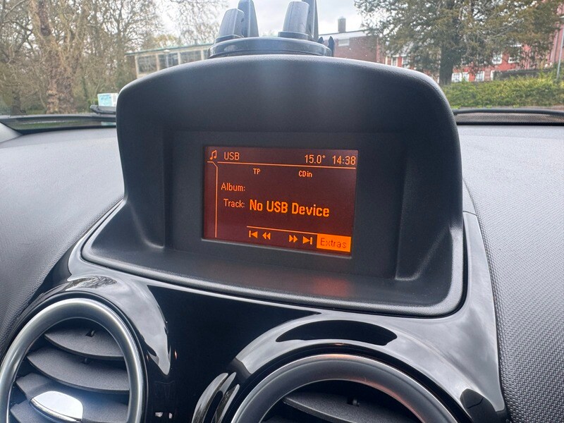 Used Vauxhall Corsa 2014 for sale - 78140908: Photo 25