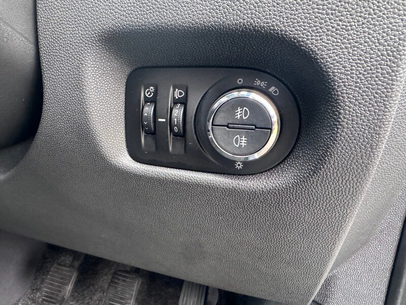 Used Vauxhall Corsa 2014 for sale - 78140908: Photo 34