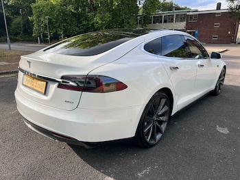 Used Tesla Model S 2016 for sale - 75403155: Photo