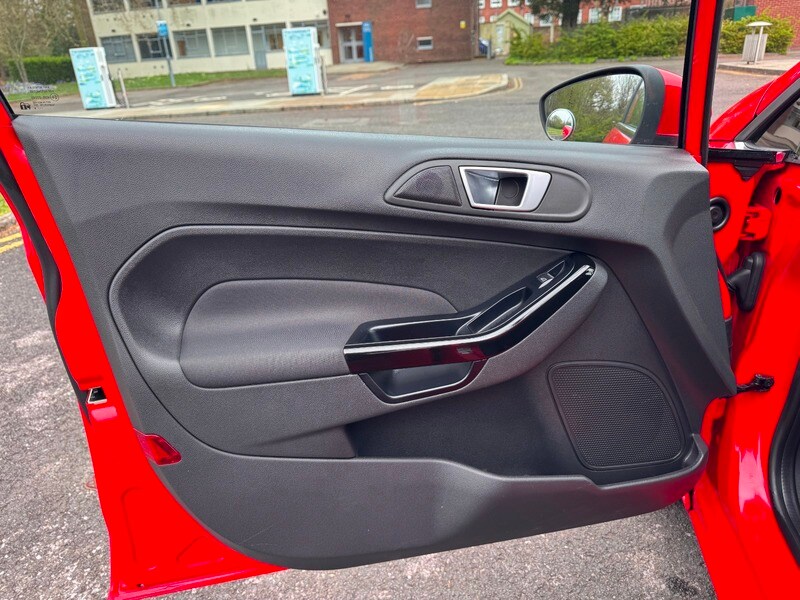 Used Ford Fiesta 2016 for sale - 78140886: Photo 44