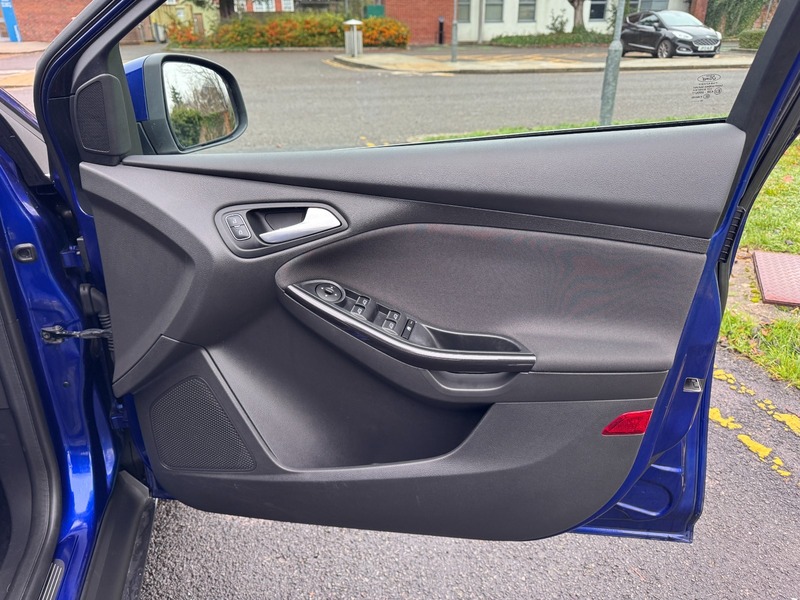 Used Ford Focus 2015 for sale - 76974039: Photo 37