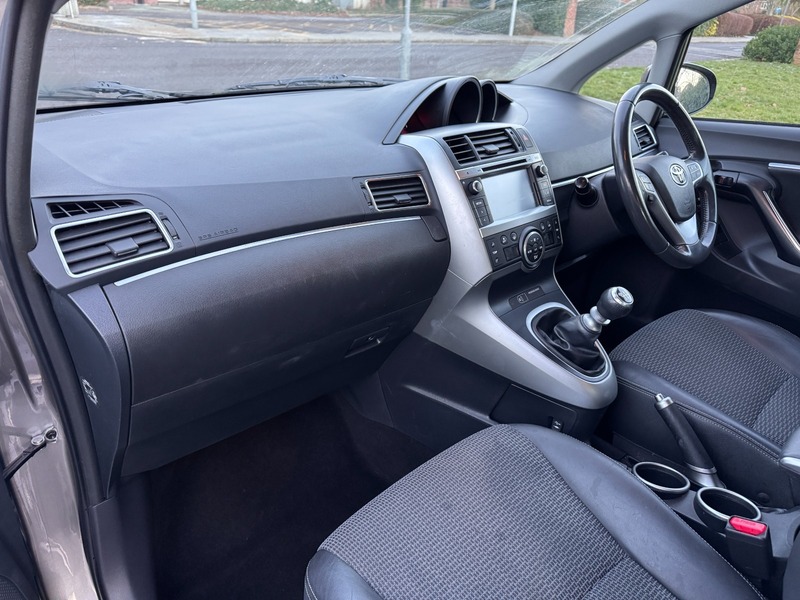 Used Toyota Verso 2015 for sale - 77096812: Photo 10