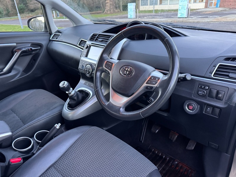 Used Toyota Verso 2015 for sale - 77096812: Photo 11
