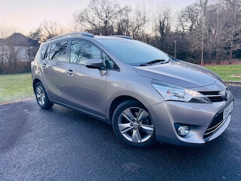 2015 - 1.6 D-4D Excel TSS 5dr