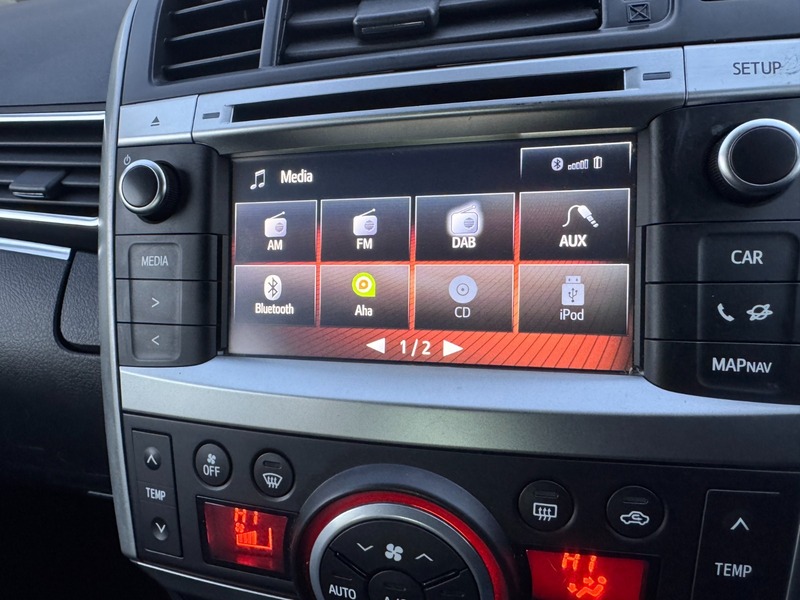 Used Toyota Verso 2015 for sale - 77096812: Photo 25