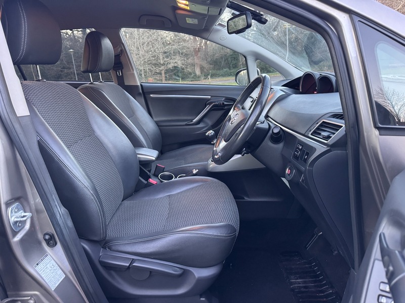 Used Toyota Verso 2015 for sale - 77096812: Photo 29