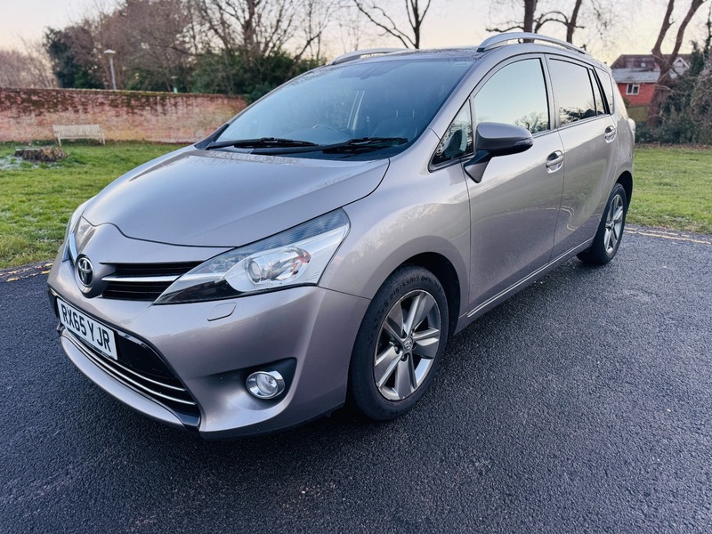 Used Toyota Verso 2015 for sale - 77096812: Photo 7