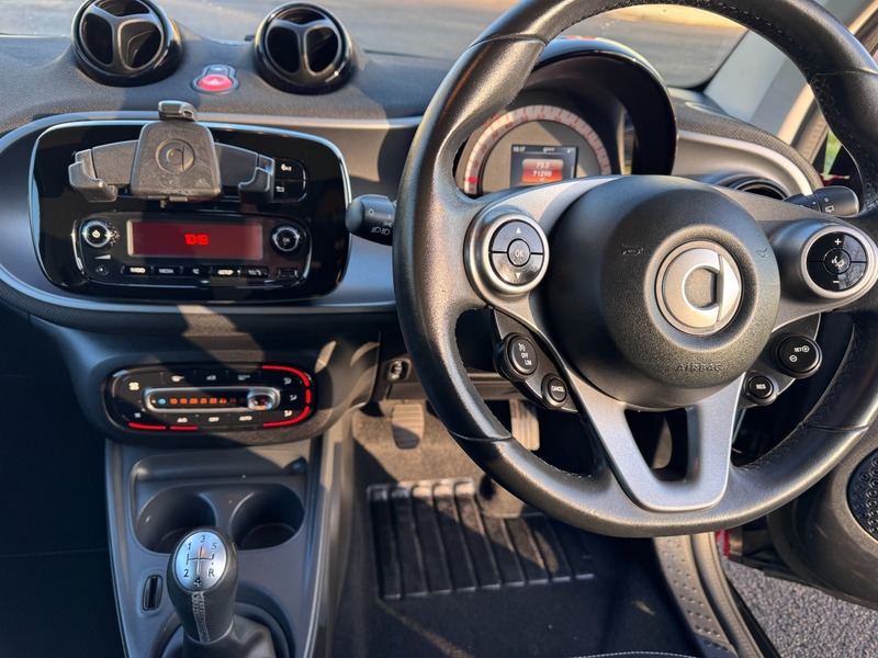 Used smart fortwo 2017 for sale - 76941709: Photo 13