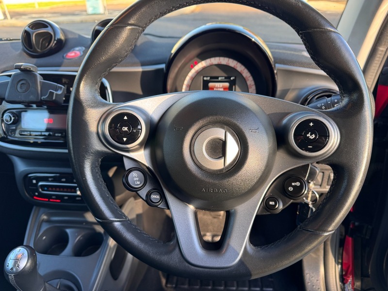 Used smart fortwo 2017 for sale - 76941709: Photo 14