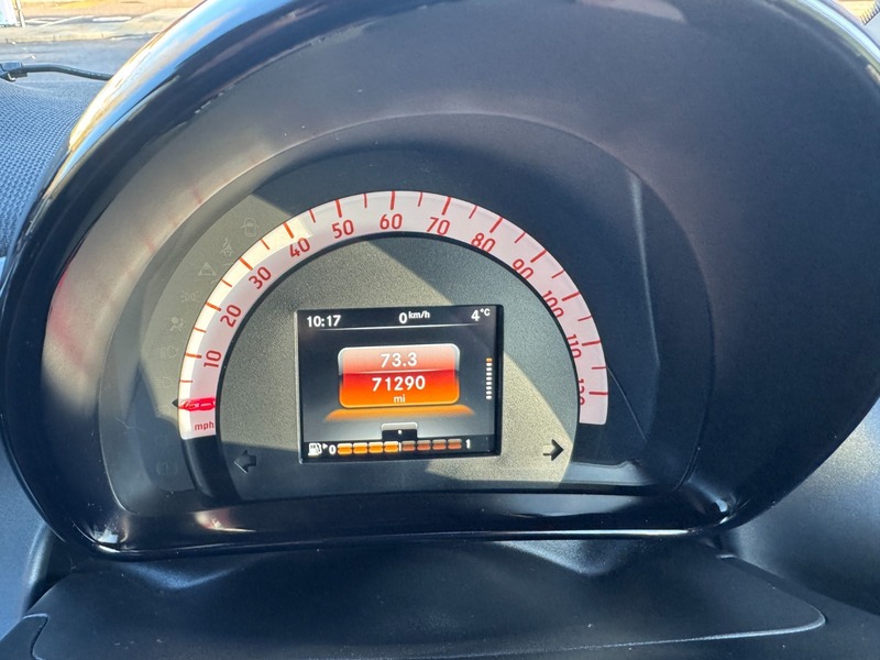 Used smart fortwo 2017 for sale - 76941709: Photo 17