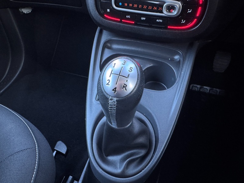 Used smart fortwo 2017 for sale - 76941709: Photo 22