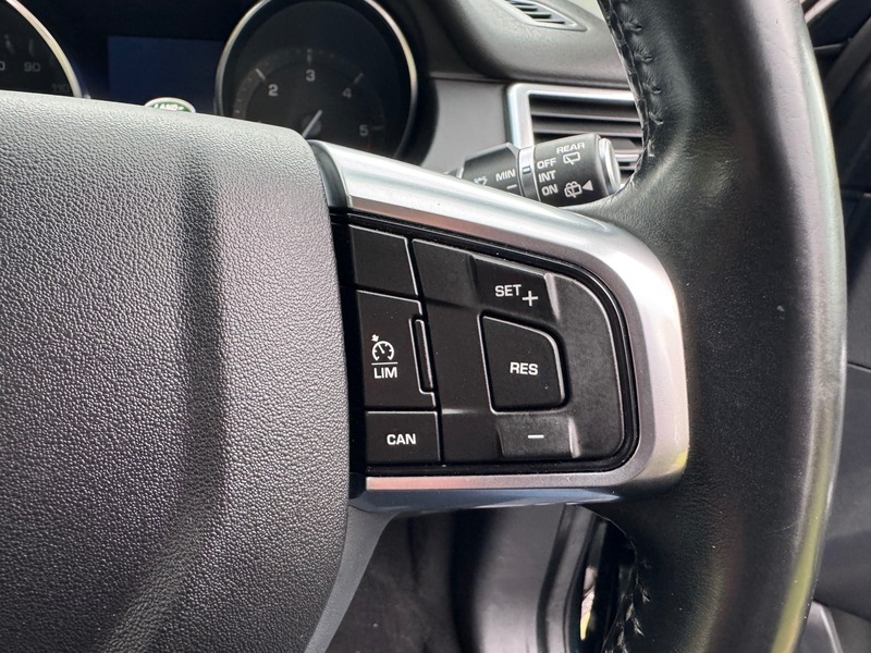 Used Land Rover Discovery Sport 2016 for sale - 76497032: Photo 16