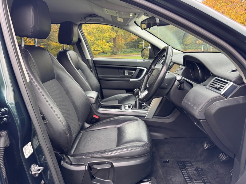 Used Land Rover Discovery Sport 2016 for sale - 76497032: Photo 32