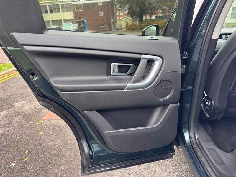 Used Land Rover Discovery Sport 2016 for sale - 76497032: Photo 47