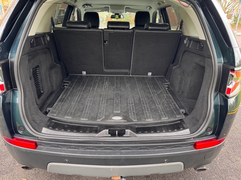 Used Land Rover Discovery Sport 2016 for sale - 76497032: Photo 49