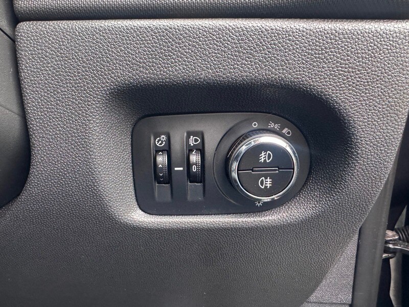 Used Vauxhall Corsa 2013 for sale - 78140919: Photo 24