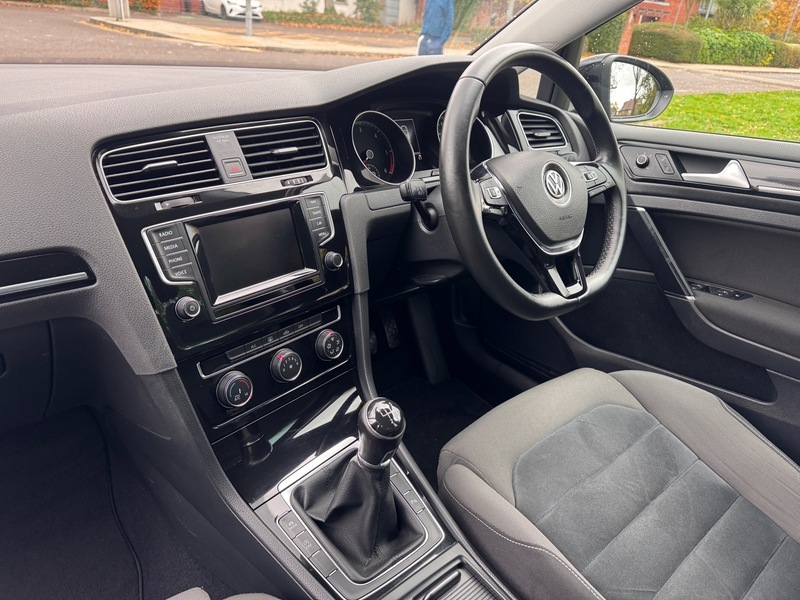 Used Volkswagen Golf 2015 for sale - 76510430: Photo 11