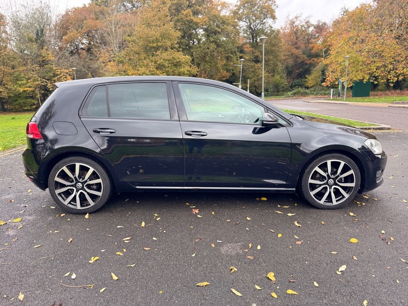 Used Volkswagen Golf 2015 for sale - 76510430: Photo 2