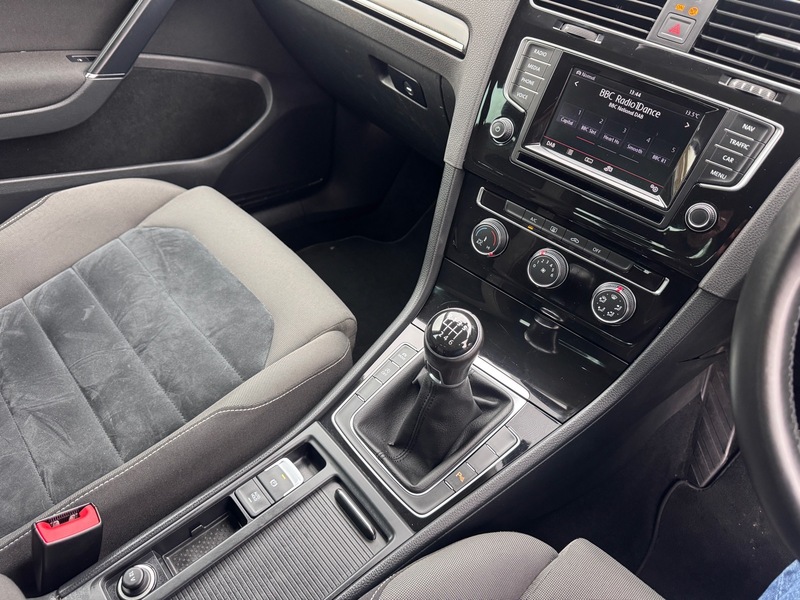 Used Volkswagen Golf 2015 for sale - 76510430: Photo 20