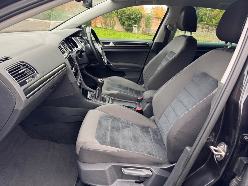 Used Volkswagen Golf 2015 for sale - 76510430: Photo 31