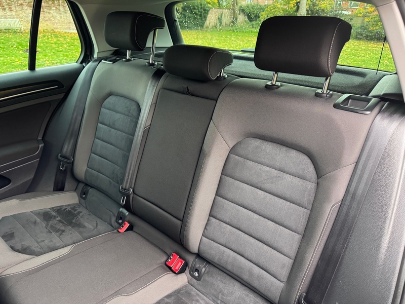 Used Volkswagen Golf 2015 for sale - 76510430: Photo 35