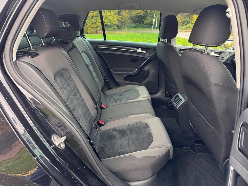 Used Volkswagen Golf 2015 for sale - 76510430: Photo 37