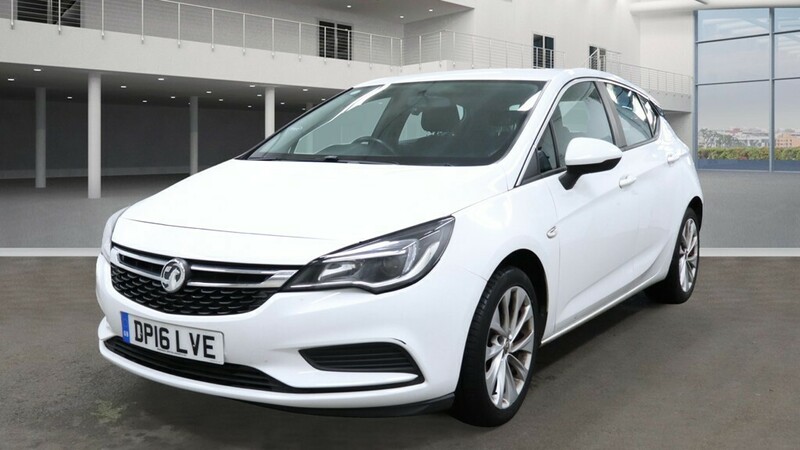 Used Vauxhall Astra 2016 for sale - 76821399: Photo 2