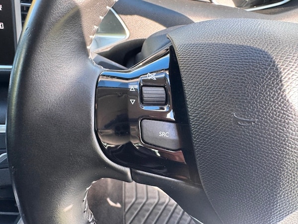 Used Peugeot 308 2015 for sale - 76313342: Photo 14