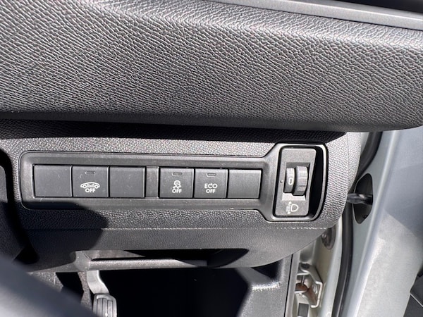 Used Peugeot 308 2015 for sale - 76313342: Photo 27