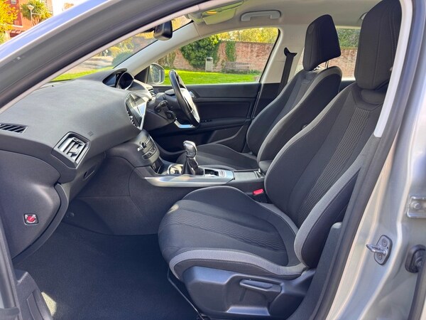 Used Peugeot 308 2015 for sale - 76313342: Photo 30