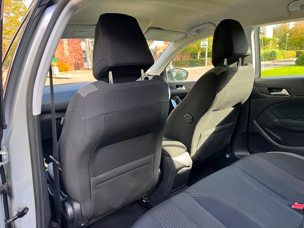 Used Peugeot 308 2015 for sale - 76313342: Photo 32