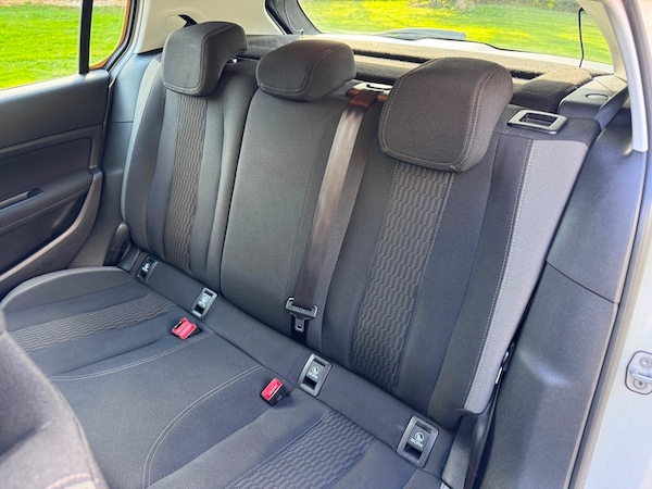 Used Peugeot 308 2015 for sale - 76313342: Photo 34