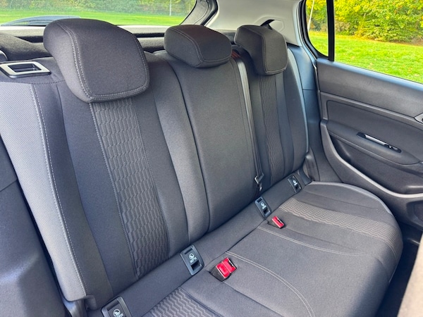 Used Peugeot 308 2015 for sale - 76313342: Photo 39