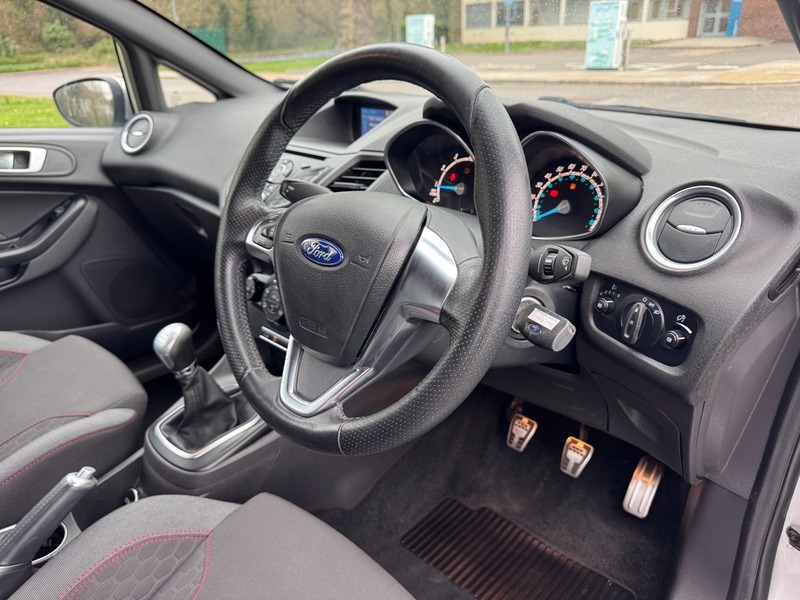 Used Ford Fiesta 2016 for sale - 78097622: Photo 11