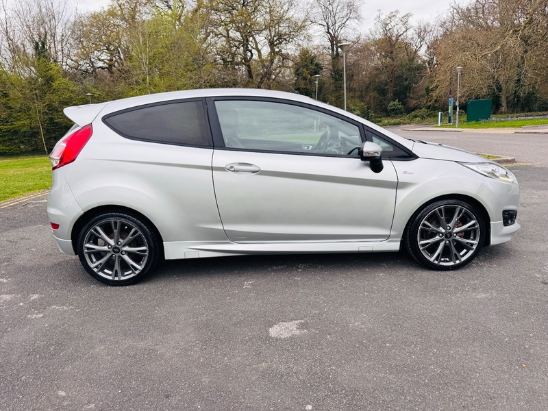 Used Ford Fiesta 2016 for sale - 78097622: Photo 2